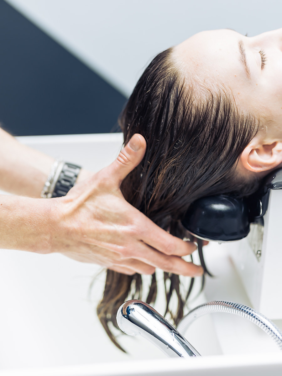 Haarpflege im Friseursalon Benelli Haircare Dresden
